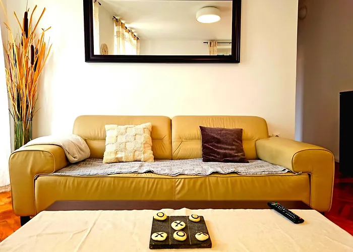 Apartman Square View